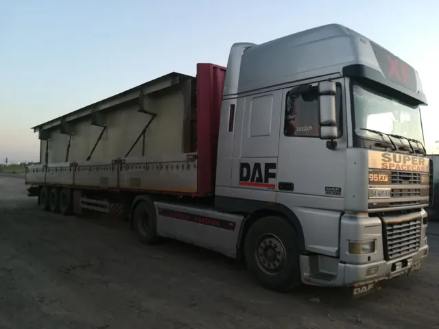 Тентована фура DAF 20 т